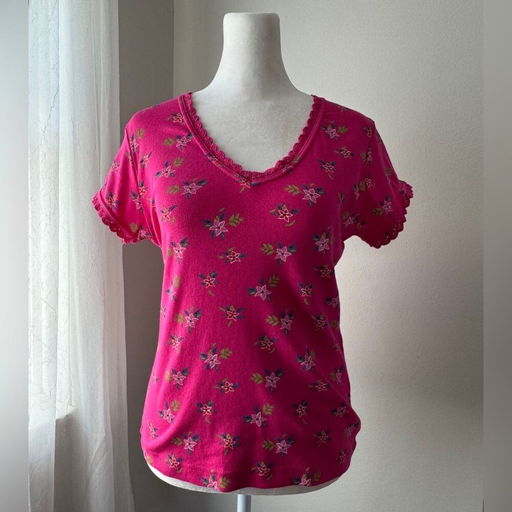 Vintage Y2K No Boundaries Dark Pink Floral Print V-Neck T-Shirt